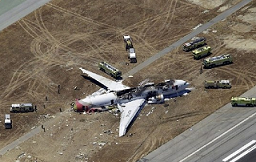 飛機失事殘骸 飛機失事殘骸